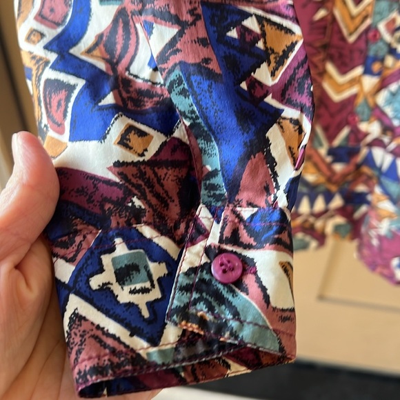 Details Express Vintage Oversized M 100% Silk Tribal Print Button-down Shirt - Picture 3 of 8